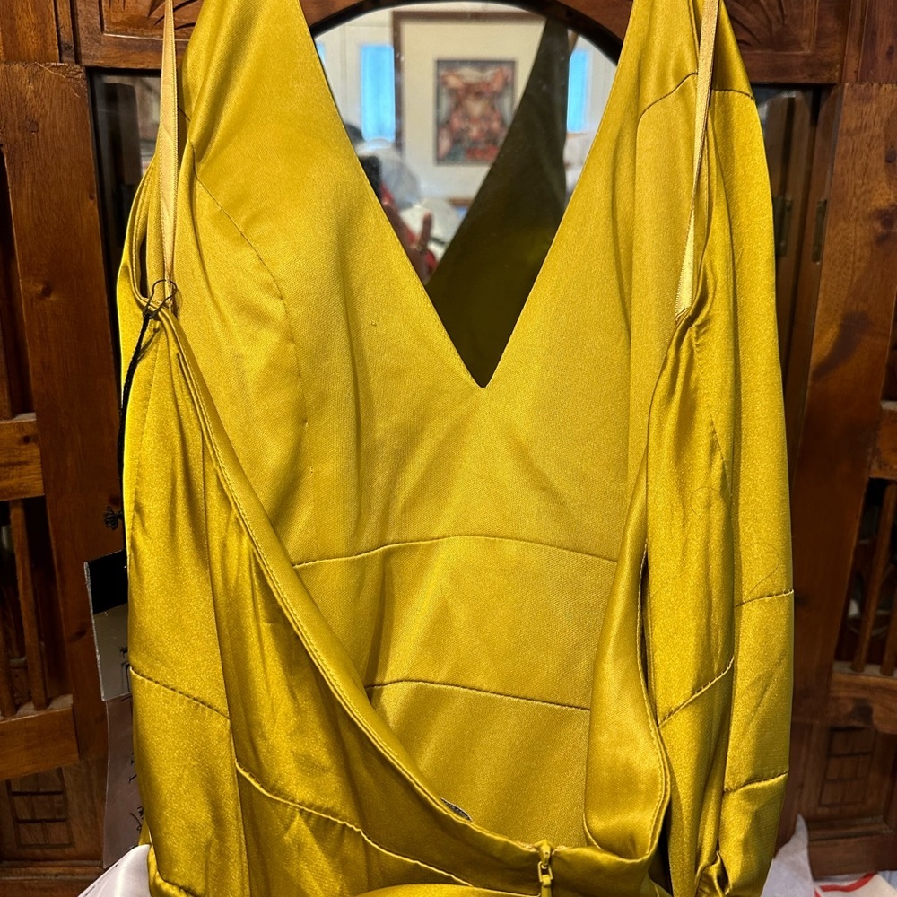 (80) BNWT MAC DUGGAL CHARMEUSE HALTER STRAP SOFT TIE WAIST GOWN #26531 - Picture 8 of 12